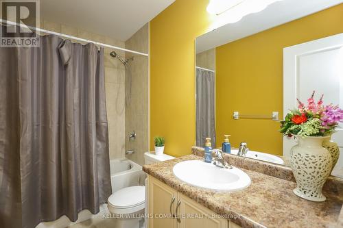 51 Redcedar Crescent, Hamilton, ON - Indoor Photo Showing Bathroom