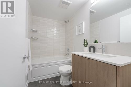 B509 - 3200 Dakota Common, Burlington, ON - Indoor Photo Showing Bathroom