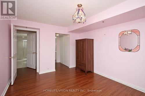 2405 - 100 Burloak Drive, Burlington, ON - Indoor Photo Showing Other Room