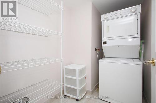 2405 - 100 Burloak Drive, Burlington, ON - Indoor Photo Showing Laundry Room