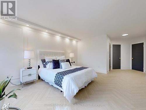 214 - 11 Townsgate Drive, Vaughan, ON - Indoor Photo Showing Bedroom