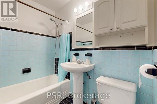 214 - 660 Eglinton Avenue W, Toronto, ON - Indoor Photo Showing Bathroom
