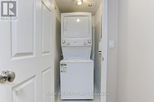 308 - 909 Bay Street, Toronto, ON - Indoor Photo Showing Laundry Room