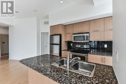 3108 - 65 Bremner Boulevard, Toronto, ON - Indoor Photo Showing Kitchen With Double Sink With Upgraded Kitchen
