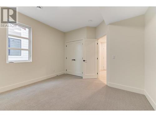 853 Kinnear Court, Kelowna, BC - Indoor Photo Showing Other Room