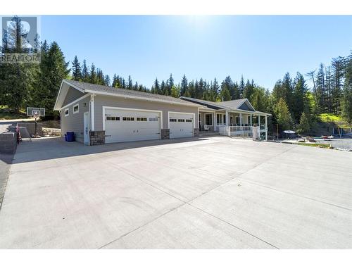 2030 Canoe Beach Drive Ne, Salmon Arm, BC - Outdoor With Deck Patio Veranda