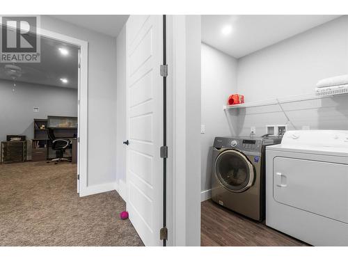 2030 Canoe Beach Drive Ne, Salmon Arm, BC - Indoor Photo Showing Laundry Room