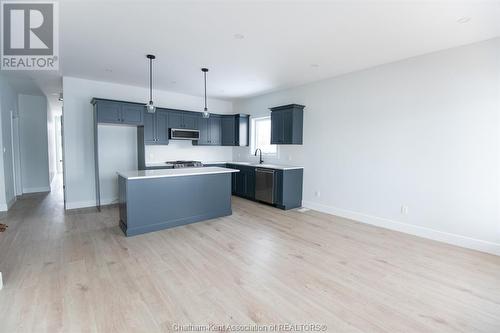 43 Demall Drive, Dresden, ON - Indoor Photo Showing Kitchen