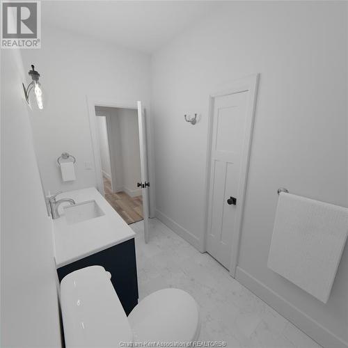 43 Demall Drive, Dresden, ON - Indoor Photo Showing Bathroom