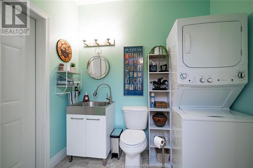 53 Veranda Court, Chatham, ON - Indoor Photo Showing Laundry Room