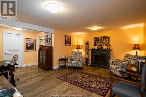 53 Veranda Court, Chatham, ON - Indoor Photo Showing Living Room With Fireplace