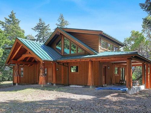 1100 Keith Rd, Qualicum Beach, BC 