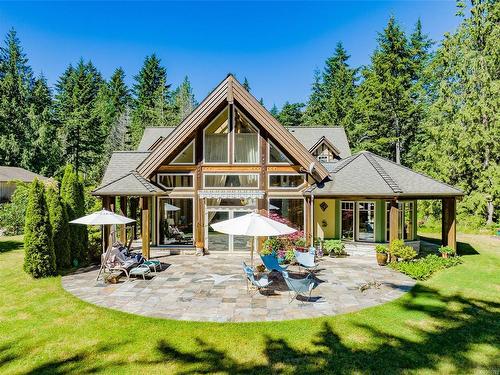 2035 Widgeon Rd, Qualicum Beach, BC - Outdoor