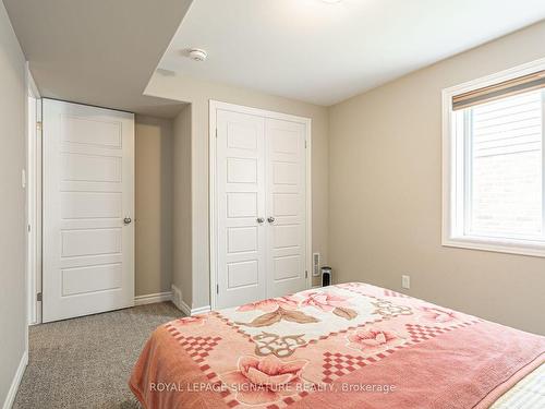 215 Cherry St, Ingersoll, ON - Indoor Photo Showing Bedroom