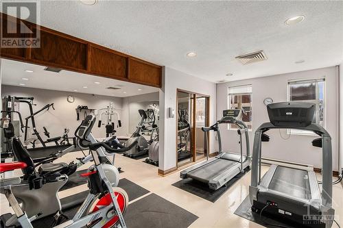 530 Laurier Avenue W Unit#1409, Ottawa, ON - Indoor Photo Showing Gym Room