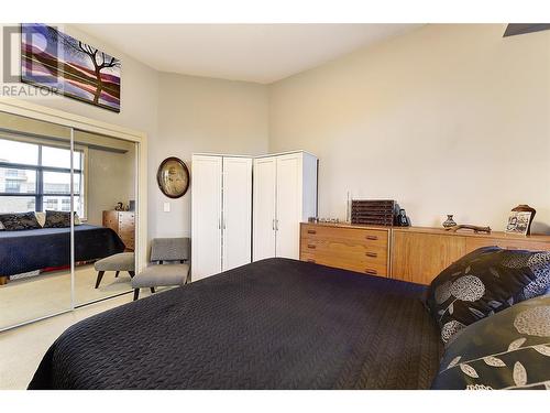 1331 Ellis Street Unit# 406, Kelowna, BC - Indoor Photo Showing Bedroom