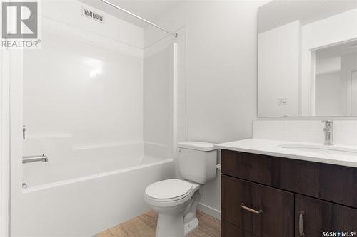 5123 Kaufman Avenue, Regina, SK - Indoor Photo Showing Bathroom