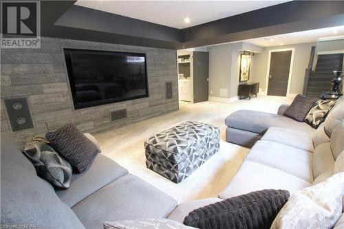 19 Dover Lane, Fergus, ON - Indoor Photo Showing Living Room