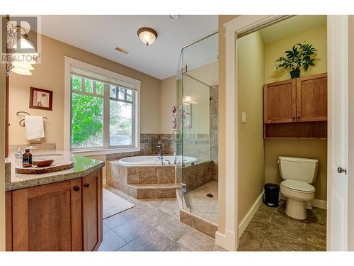 10830 Kalamalka Road, Coldstream, BC - Indoor Photo Showing Bathroom