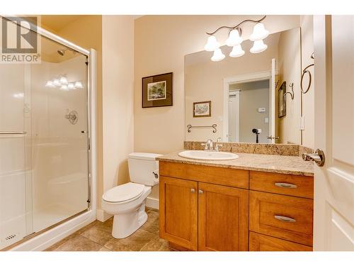 10830 Kalamalka Road, Coldstream, BC - Indoor Photo Showing Bathroom