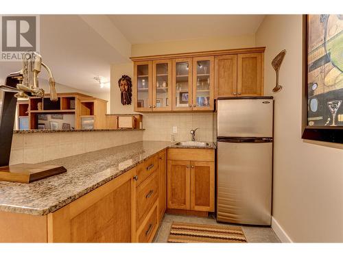 10830 Kalamalka Road, Coldstream, BC - Indoor Photo Showing Kitchen