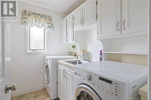 11 Deerwood Drive, Hanwell, NB - Indoor Photo Showing Laundry Room