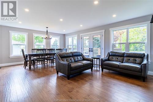 103 Nichols Drive, Blenheim, ON - Indoor Photo Showing Living Room