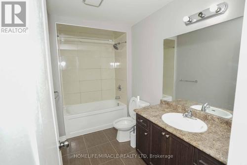 60 Chartwell Circle, Hamilton, ON - Indoor Photo Showing Bathroom
