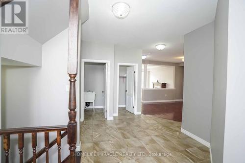 60 Chartwell Circle, Hamilton, ON - Indoor Photo Showing Other Room