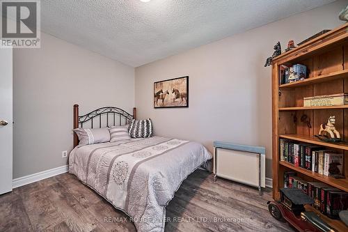 6 Greenwood Crescent, Kawartha Lakes, ON - Indoor Photo Showing Bedroom
