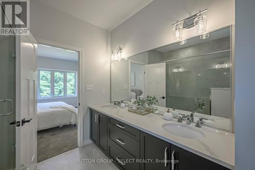 17 Spruce Crescent, North Middlesex, ON - Indoor Photo Showing Bathroom