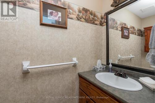 321 Michael Drive, Orangeville, ON - Indoor Photo Showing Bathroom