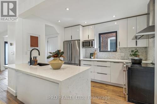 141 O'Connor Drive, Toronto, ON - Indoor Photo Showing Kitchen With Upgraded Kitchen
