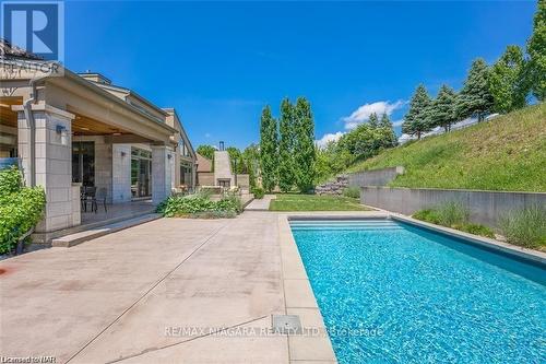 5 Melrose Drive, Niagara-On-The-Lake, ON - Outdoor With In Ground Pool