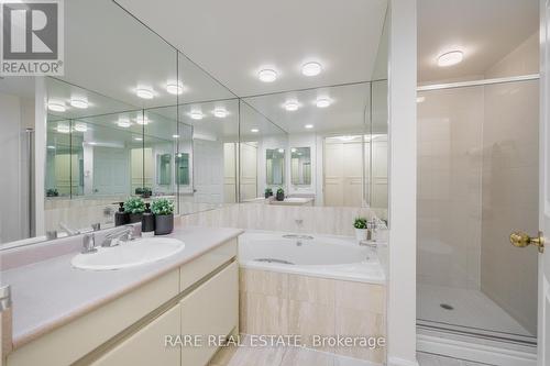 1003 - 33 University Avenue, Toronto, ON - Indoor Photo Showing Bathroom