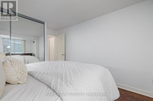 1003 - 33 University Avenue, Toronto, ON - Indoor Photo Showing Bedroom