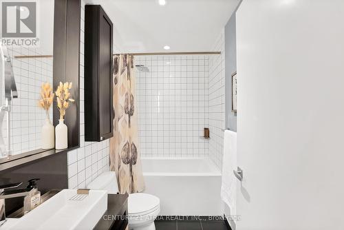 309 - 783 Bathurst Street, Toronto, ON - Indoor Photo Showing Bathroom
