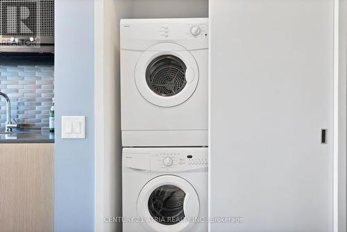 309 - 783 Bathurst Street, Toronto, ON - Indoor Photo Showing Laundry Room