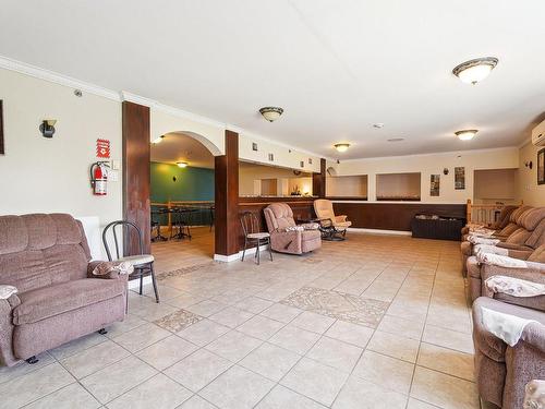 Salle communautaire - 65 Rue Ste-Anne, L'Épiphanie, QC - Indoor Photo Showing Living Room