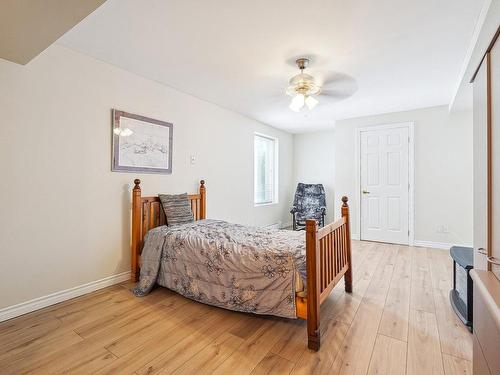 Chambre Ã Â coucher - 65 Rue Ste-Anne, L'Épiphanie, QC - Indoor Photo Showing Bedroom