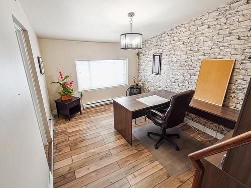 Bureau - 65 Rue Ste-Anne, L'Épiphanie, QC - Indoor