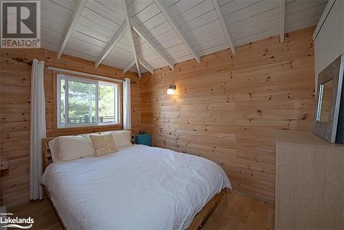 Cottage Bedroom 2 - 321 Healey Lake W/A, Archipelago, ON - Indoor Photo Showing Bedroom