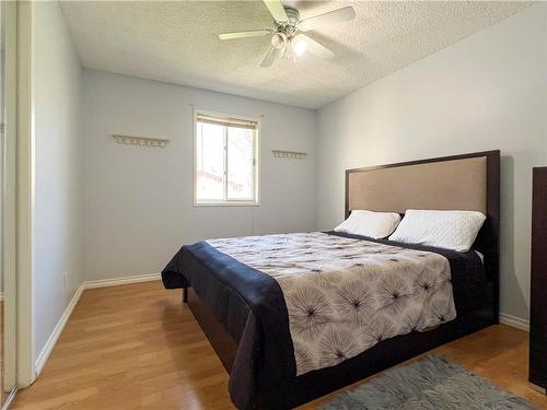215 Aberdeen Avenue, Brandon, MB - Indoor Photo Showing Bedroom