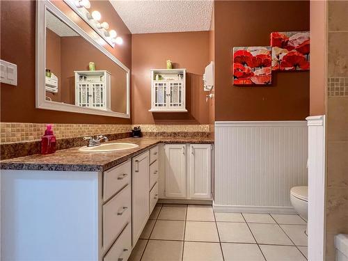 215 Aberdeen Avenue, Brandon, MB - Indoor Photo Showing Bathroom