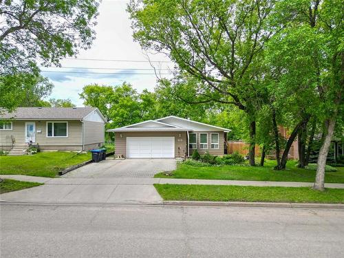 215 Aberdeen Avenue, Brandon, MB - Outdoor With View