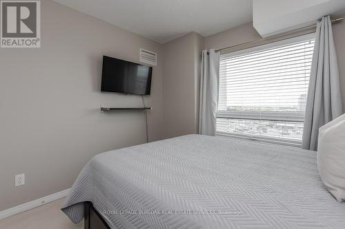 602 - 215 Queen Street E, Brampton, ON - Indoor Photo Showing Bedroom