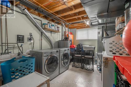 109 Marlene Street, Lucan Biddulph, ON - Indoor Photo Showing Laundry Room
