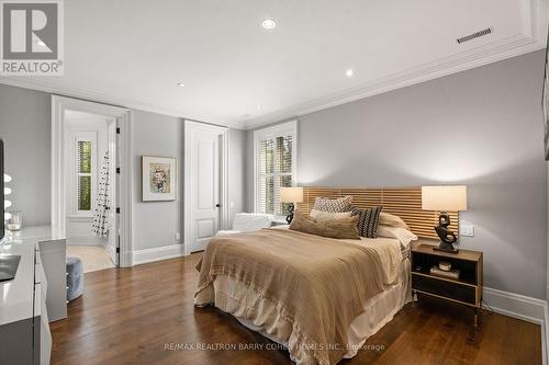 44 Fifeshire Road, Toronto, ON - Indoor Photo Showing Bedroom