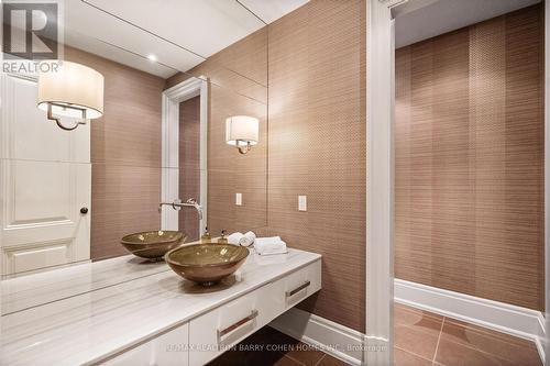 44 Fifeshire Road, Toronto, ON - Indoor Photo Showing Bathroom