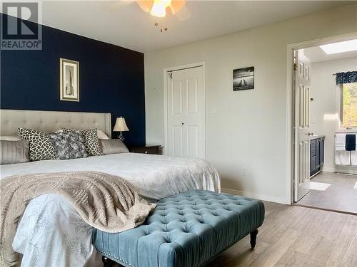 273 Square Bay Road, Spring Bay, ON - Indoor Photo Showing Bedroom